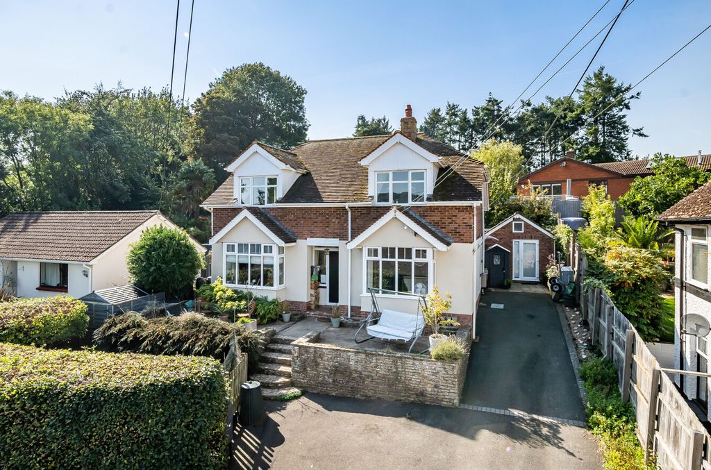 Property photo 1 of 19 1179736 (2) E.Jpg