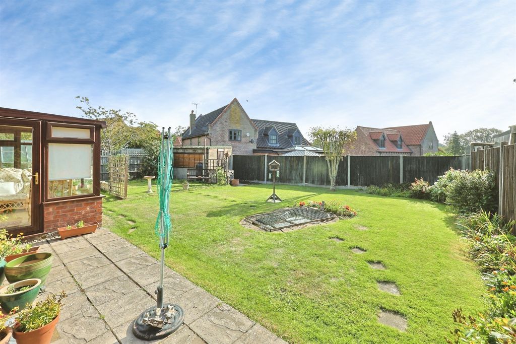 Property photo 2 of 16