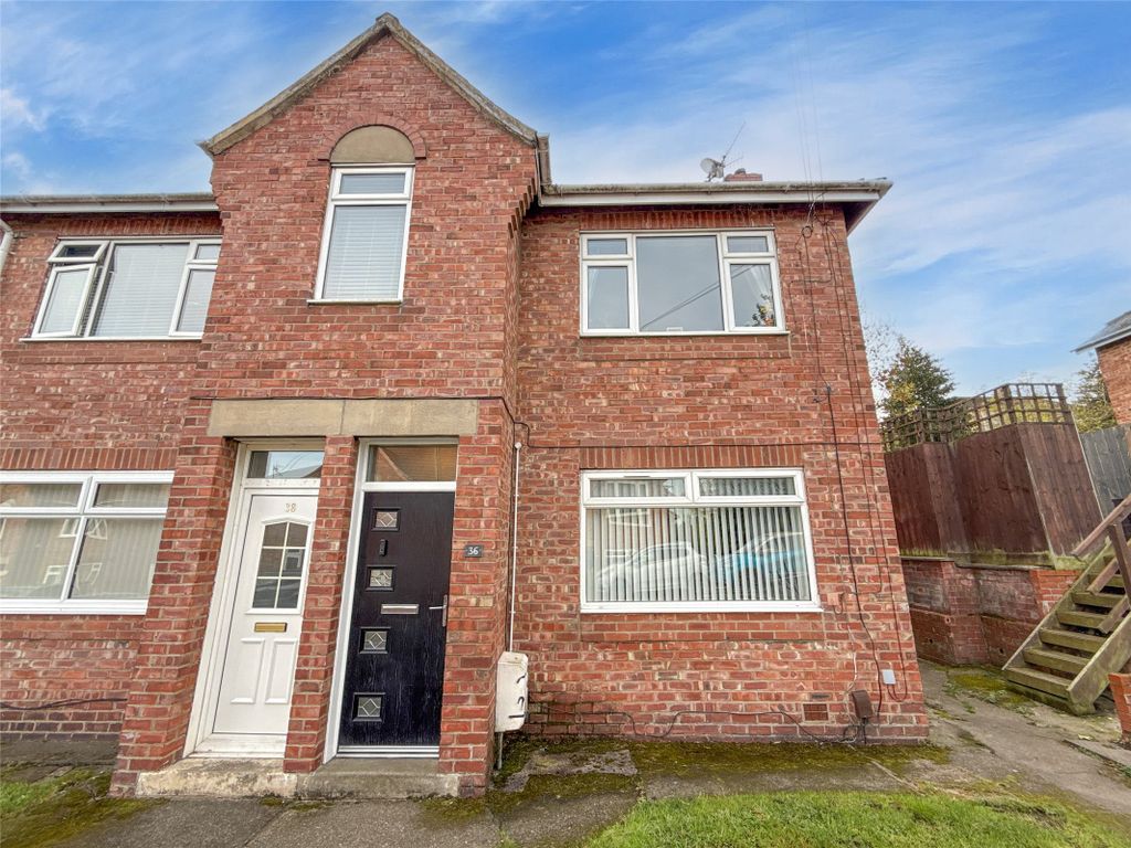 Property photo 1 of 14 External