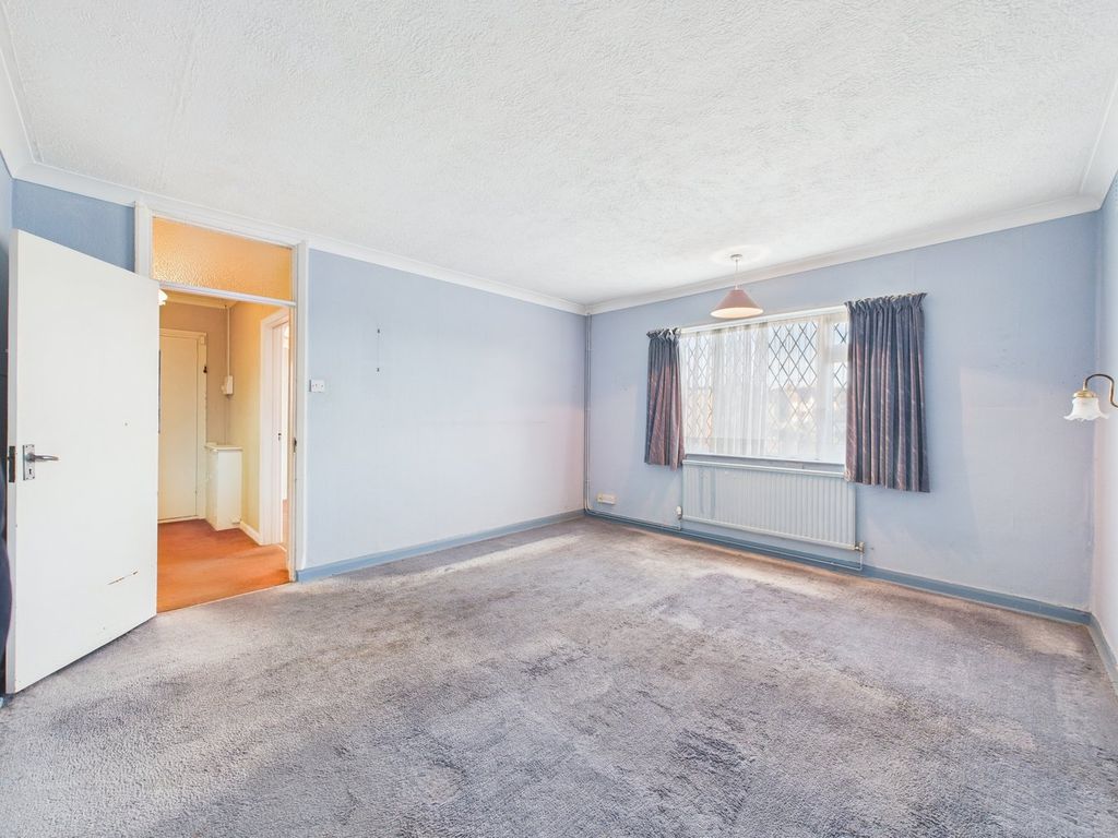 Property photo 3 of 19