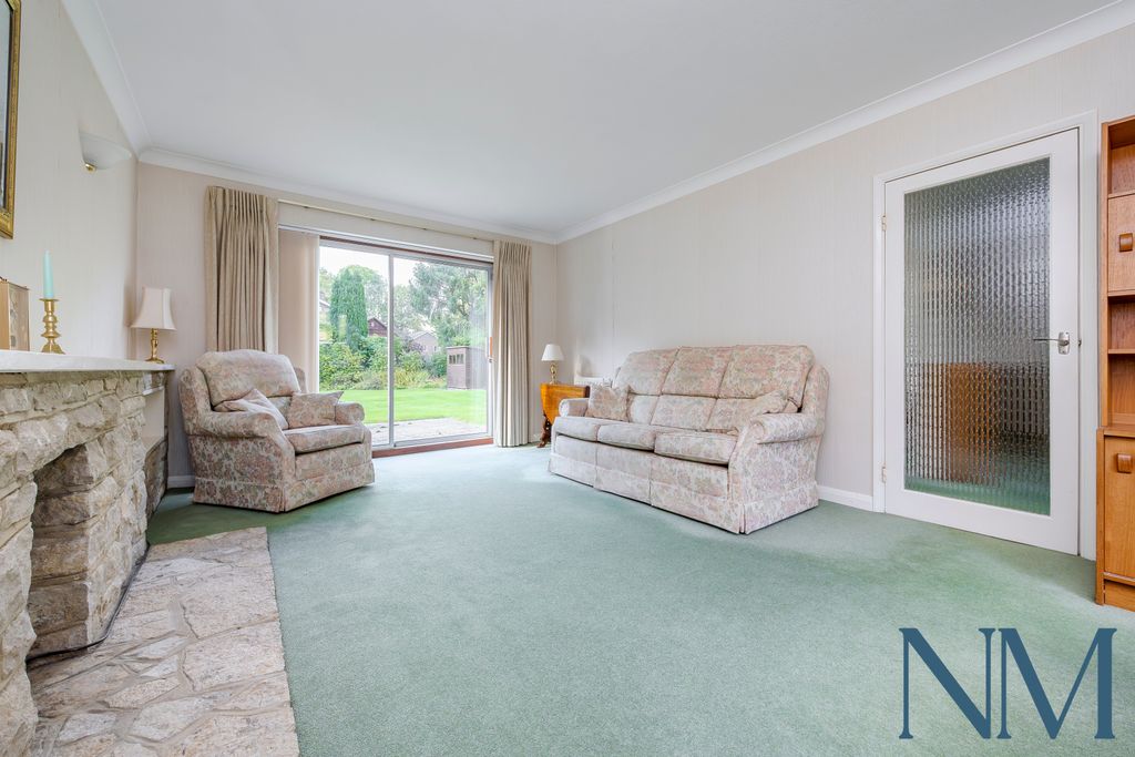 Property photo 3 of 21 Gallery