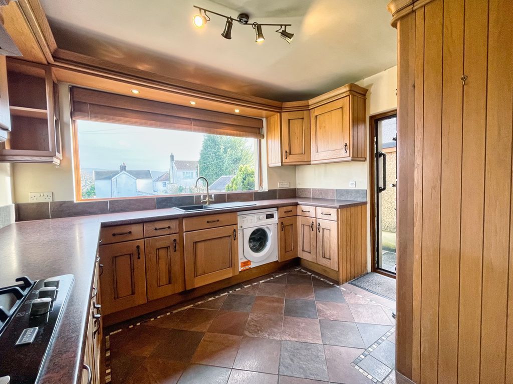 Property photo 2 of 23 Photo 17