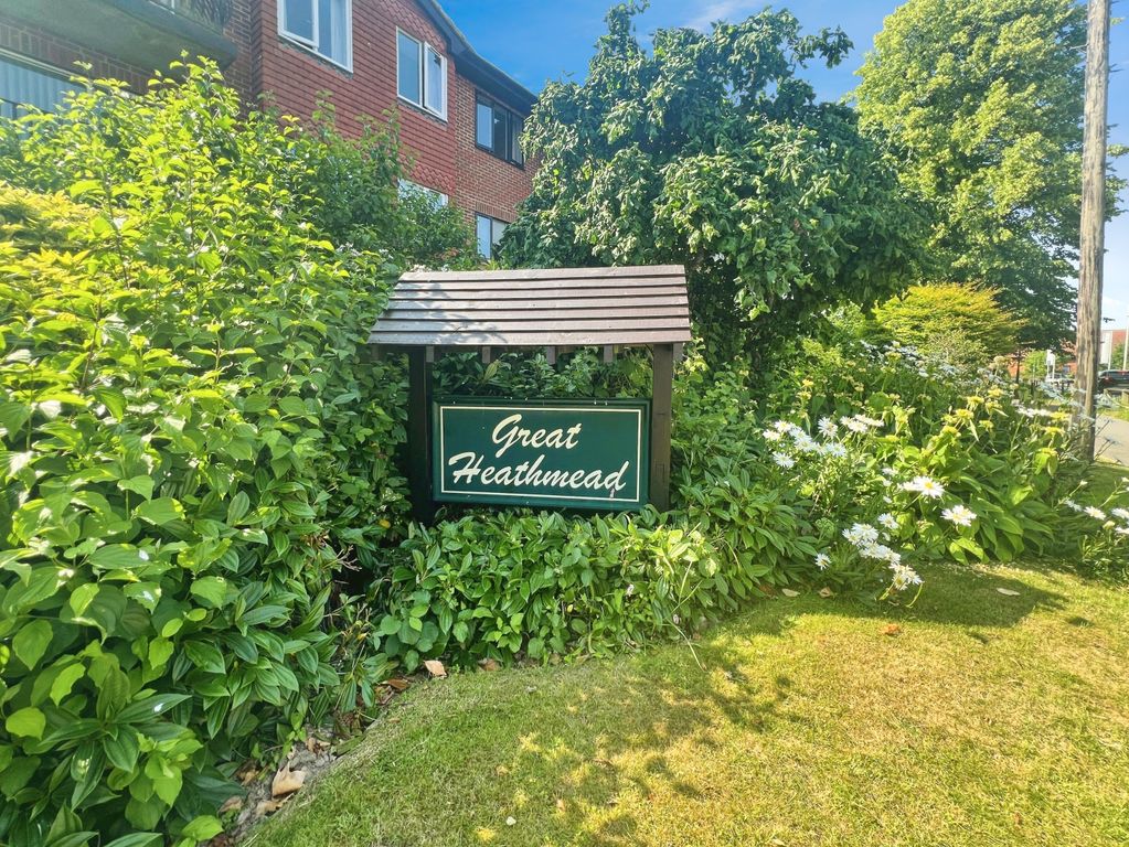 Property photo 3 of 10 04