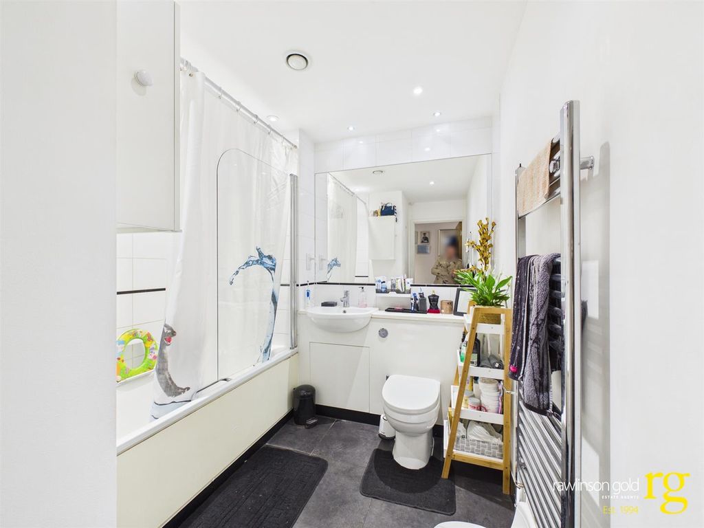 Property photo 3 of 10 Cam02900G0-Pr0332-Still003.Jpg