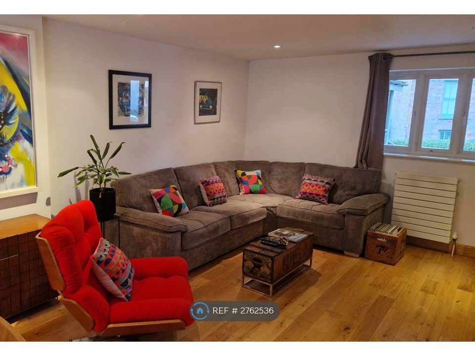 Property photo 2 of 6