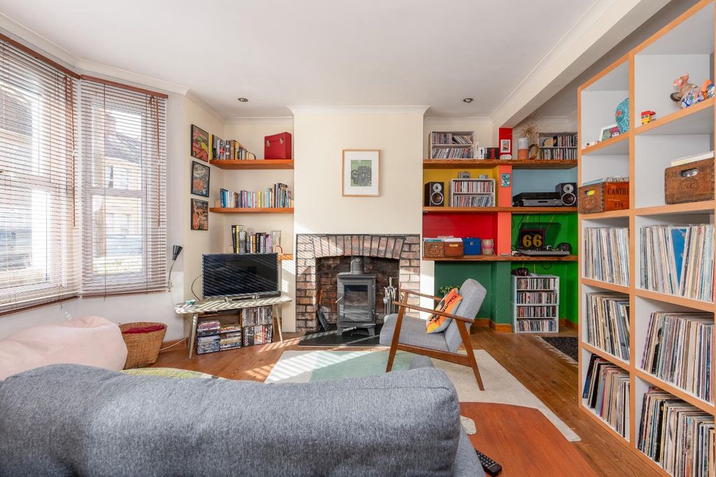 Property photo 3 of 33 Olh01075-Hdr-Edit.Jpg