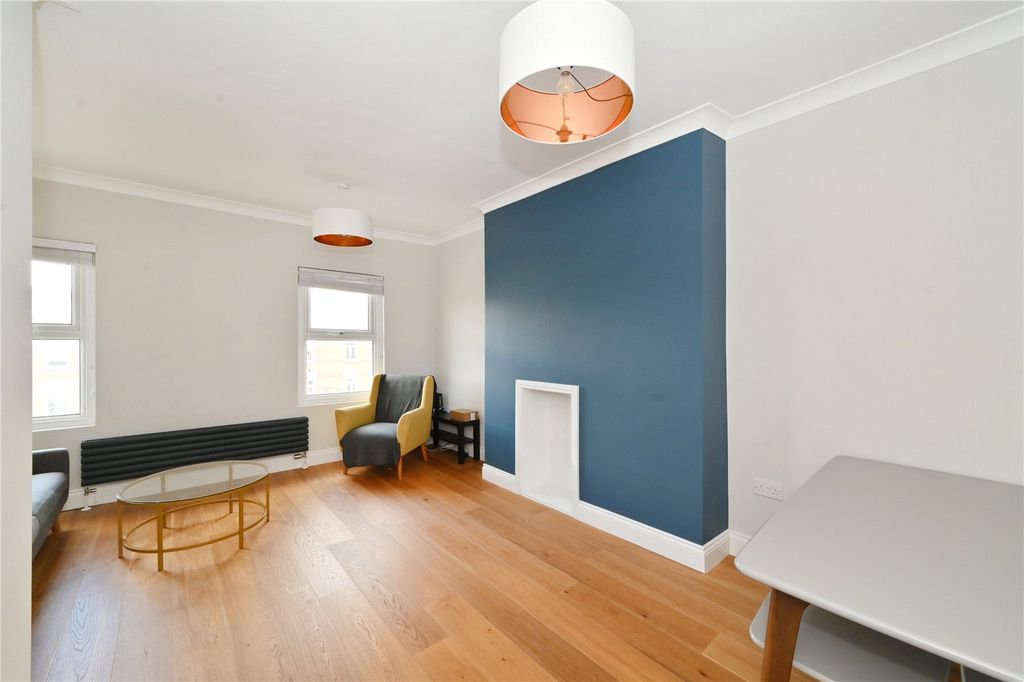 Property photo 3 of 11 Picture No. 04