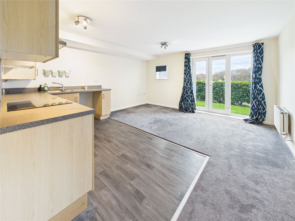 Property photo 3 of 11 Picture No. 24