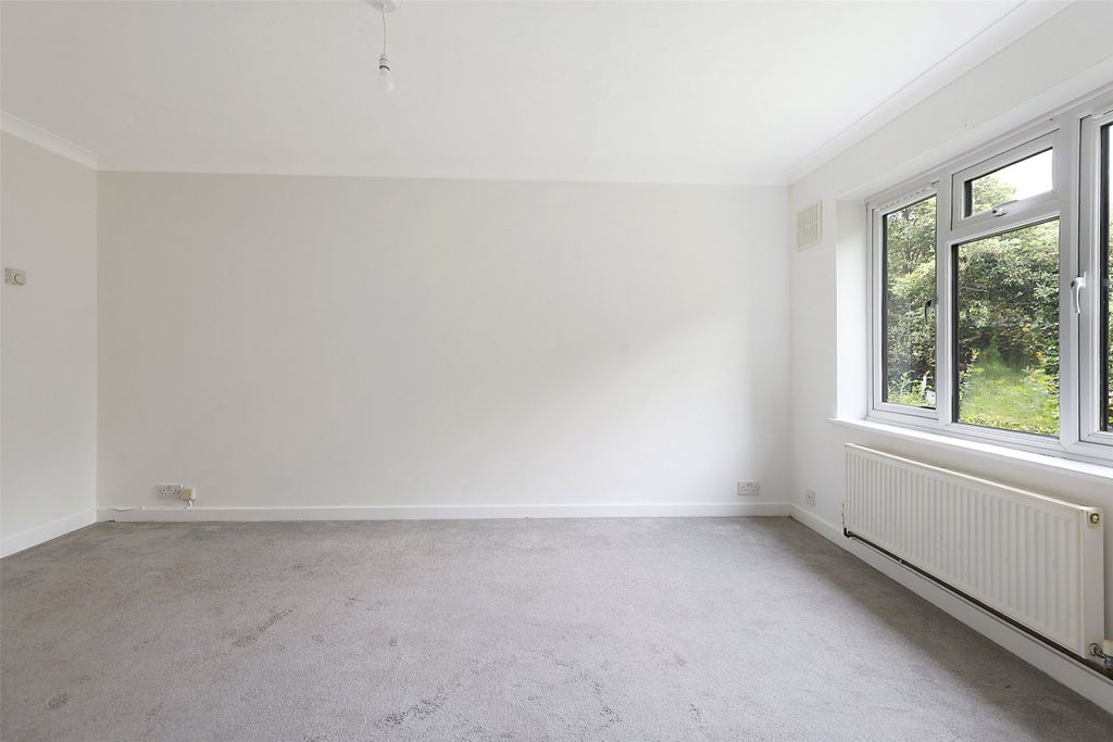 Property photo 2 of 10 Picture No. 03