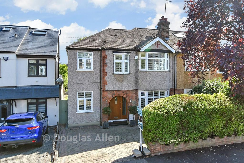 Property photo 1 of 20 External