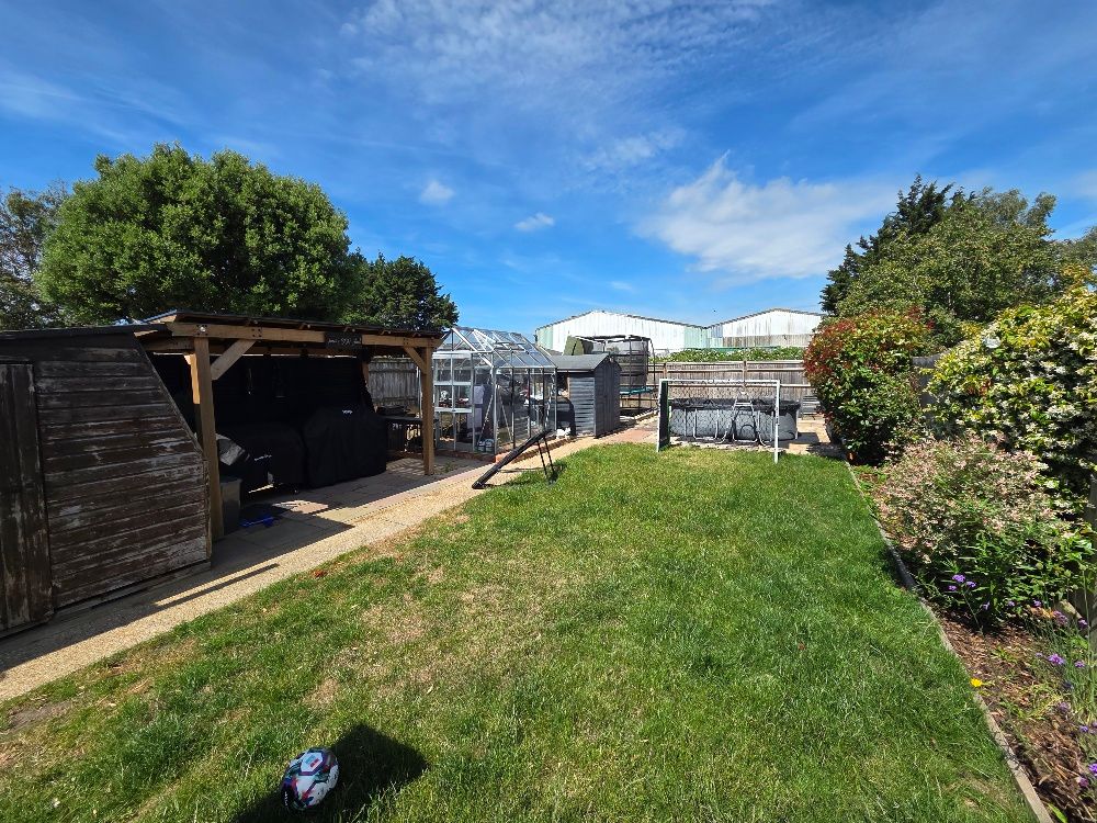 Property photo 2 of 24