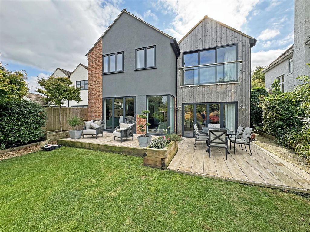 Property photo 1 of 21 Roman Bank, Stamford - Rear Elevation