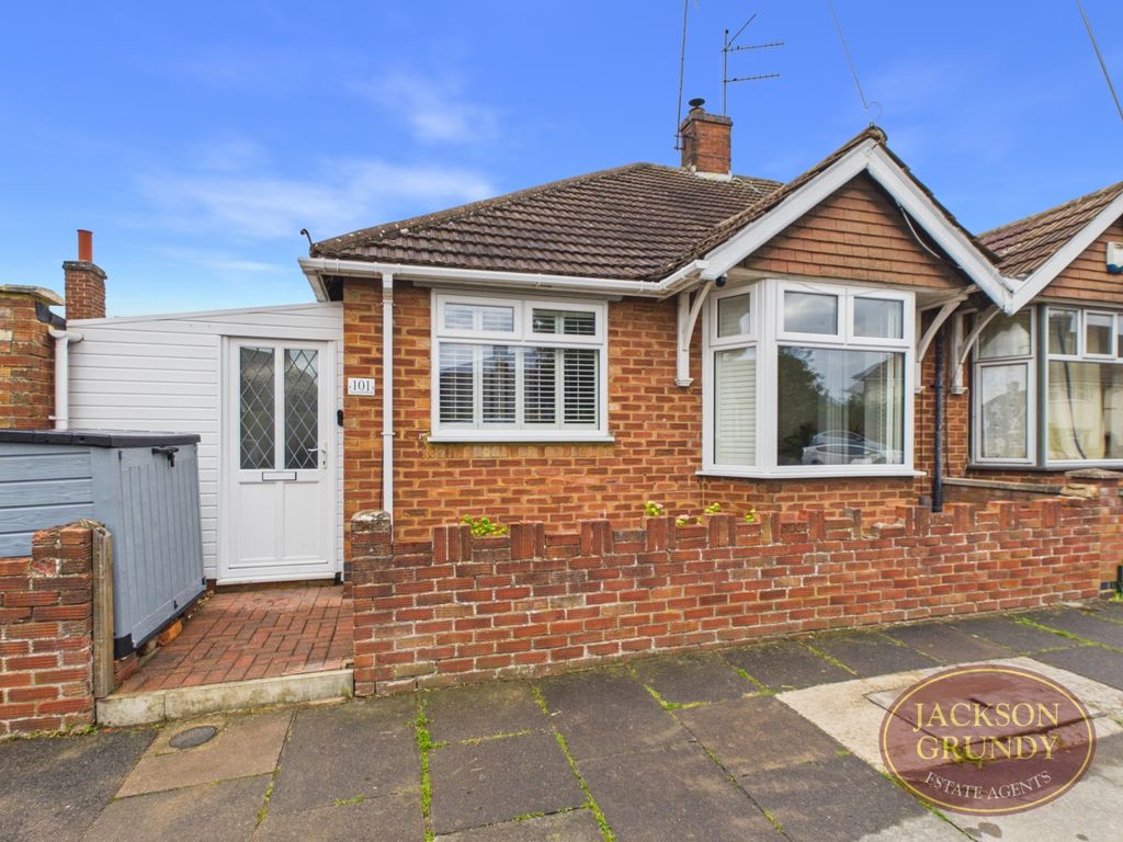 Property photo 1 of 16 Yelvertoft Road