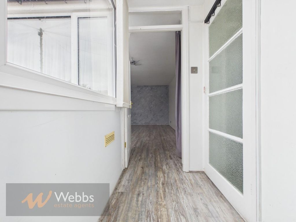 Property photo 3 of 18 Cam05244G0-Pr0282-Still003.Jpg