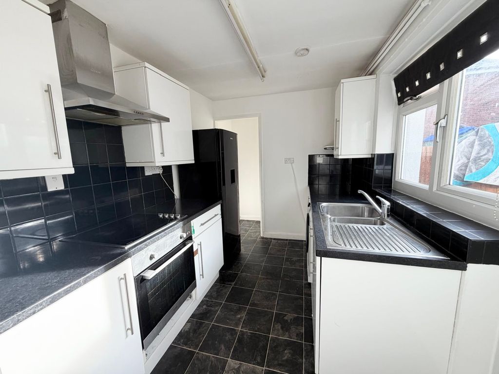 Property photo 3 of 7 Image