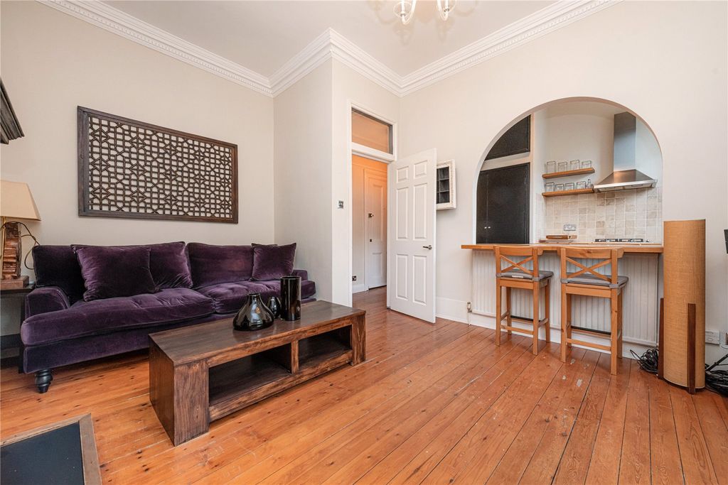 Property photo 1 of 10 Picture No. 05