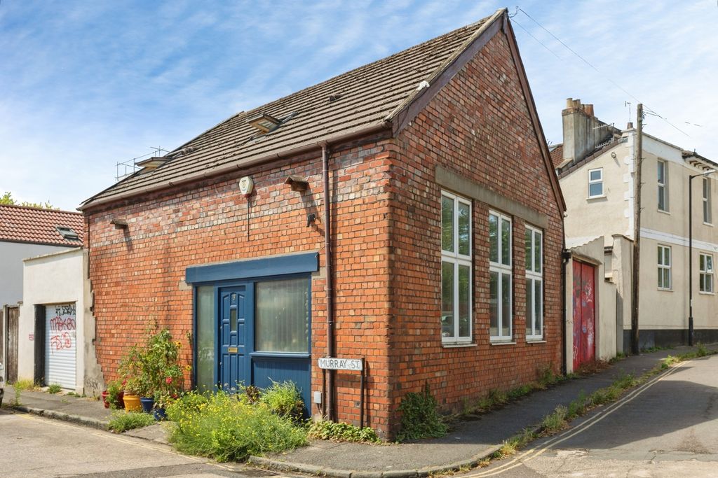 Property photo 1 of 20 Pbox-Img.Jpg