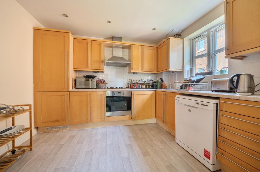 Property photo 3 of 27 1340400-7-68A4940...