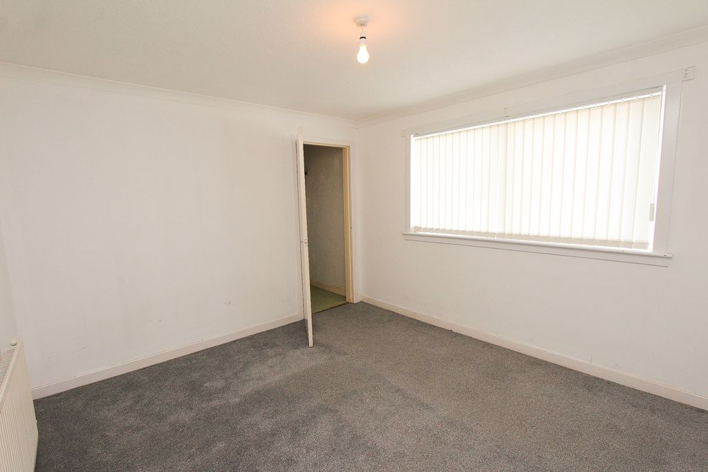 Property photo 2 of 8 9Edunbarbed1