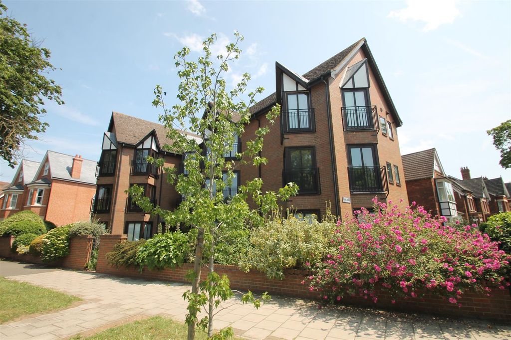 Property photo 1 of 13 Front Jun.Jpg