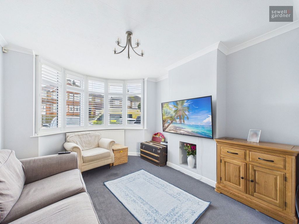 Property photo 2 of 14