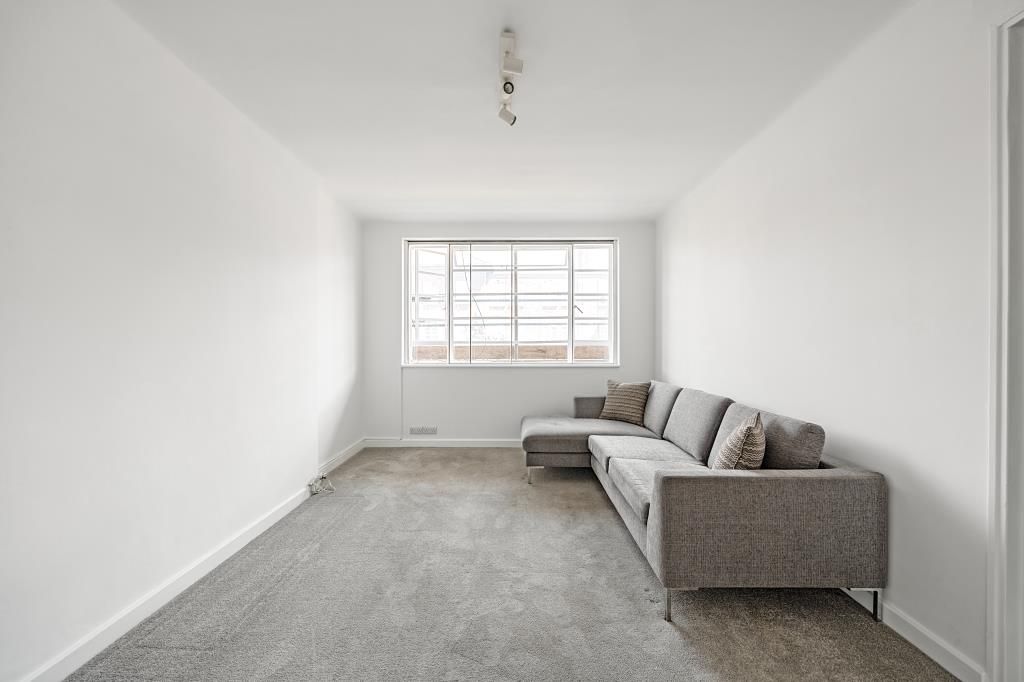 Property photo 3 of 15 Living Room