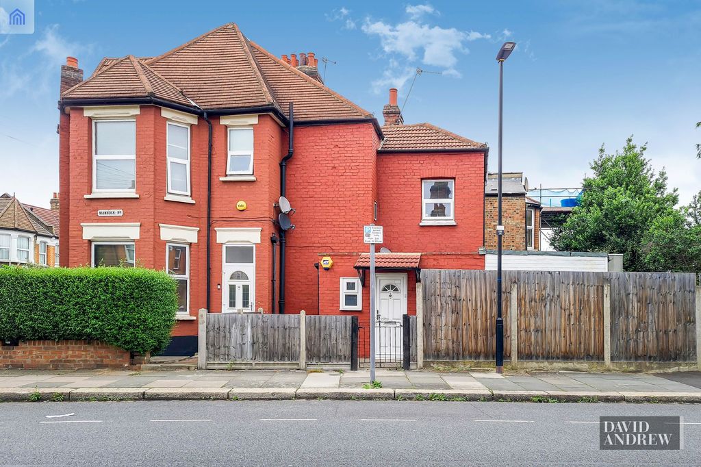 Property photo 2 of 13