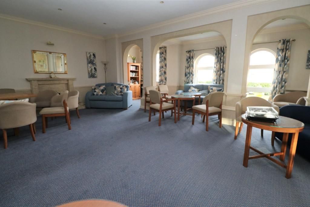 Property photo 2 of 9 Communal Lounge.Jpeg
