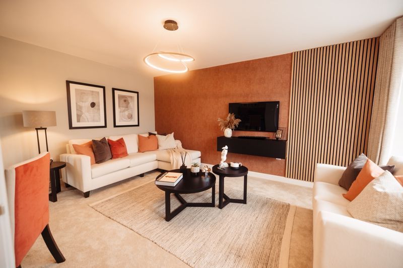 Property photo 3 of 8 Photo 4