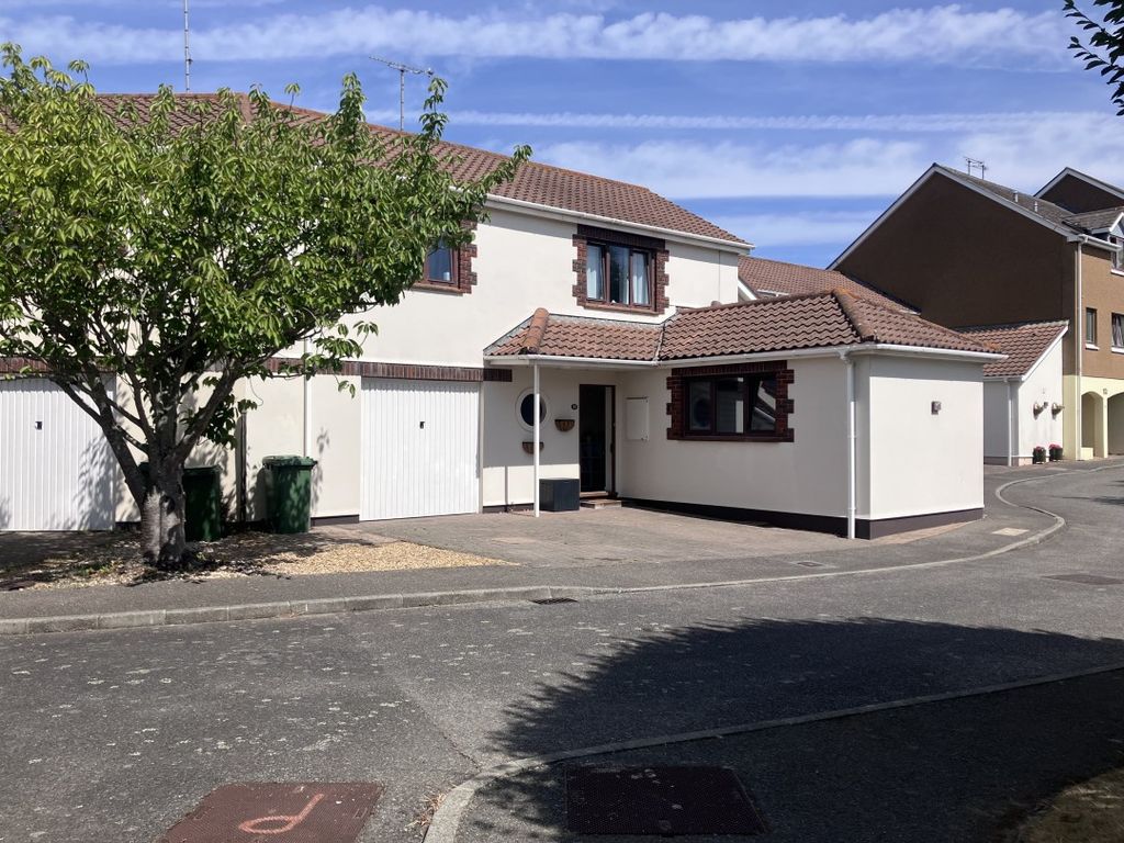 Property photo 1 of 13