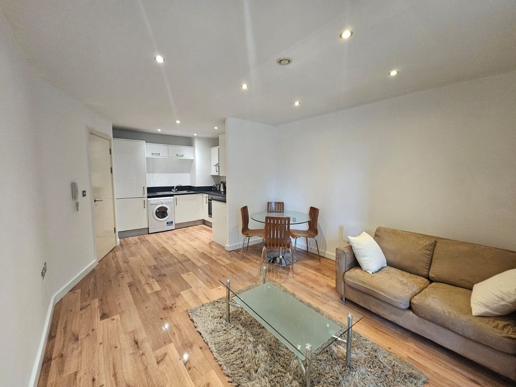 Property photo 2 of 10 Picture No. 51