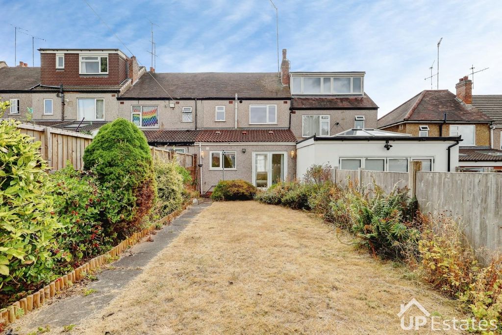 Property photo 2 of 18