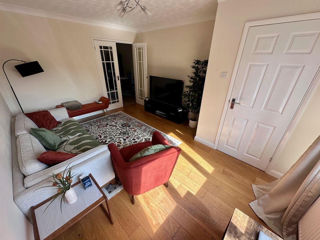Property photo 3 of 13