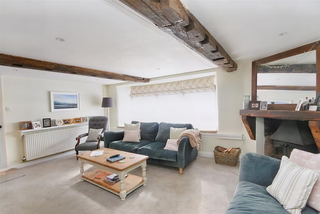 Property photo 3 of 10 Sitting Room