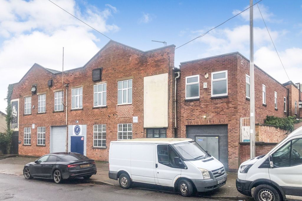 Property photo 2 of 12 36 / 40 Cyprus Road, Leicester, Le2 8Qs