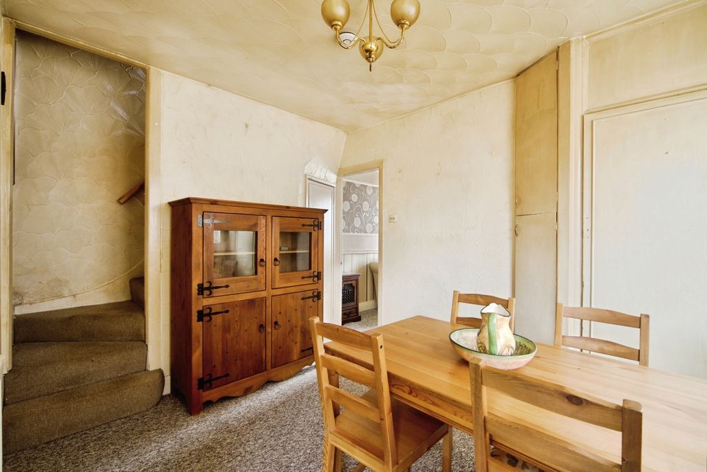 Property photo 3 of 19 Pbox-Img.Jpg