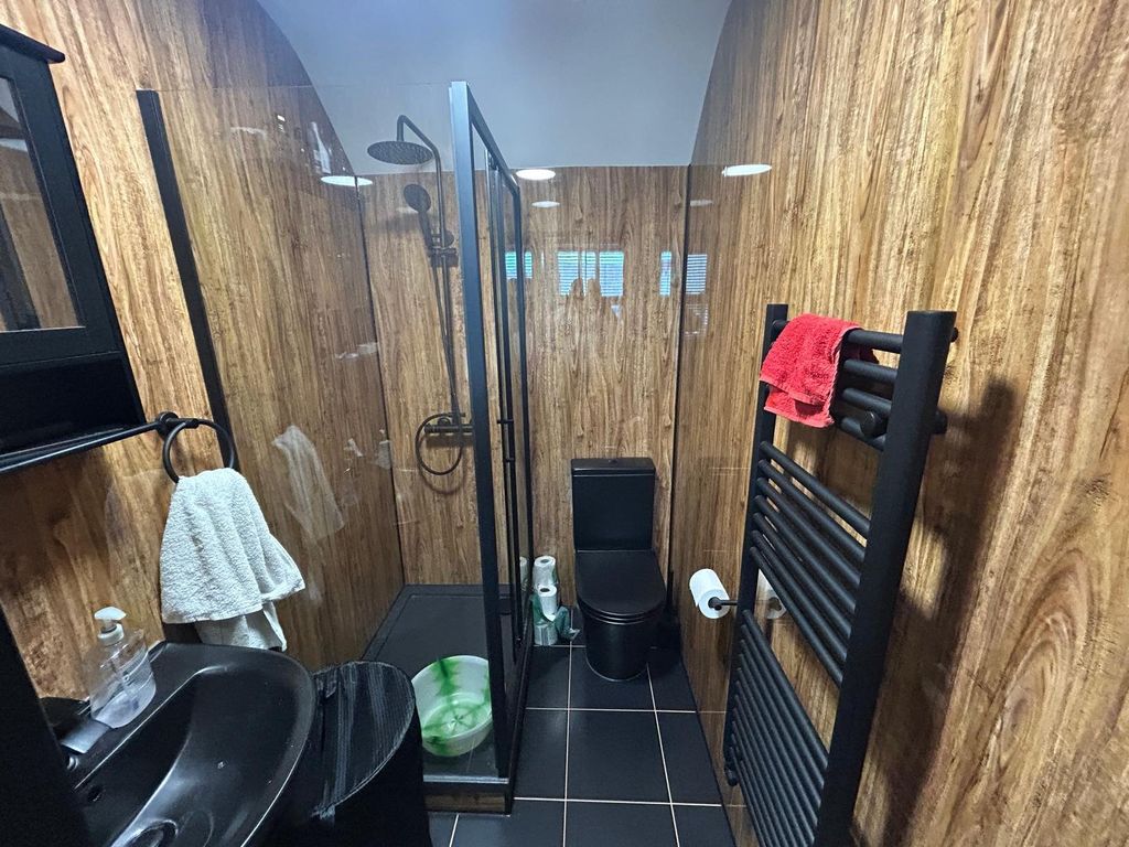 Additional image 47 of 21 bed flat for saleBroad Green, Wellingborough, Northamptonshire NN8
