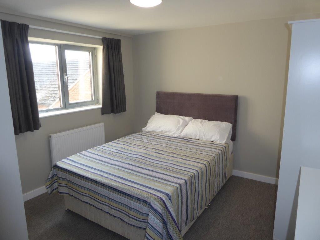 Property photo 3 of 17 (Main)