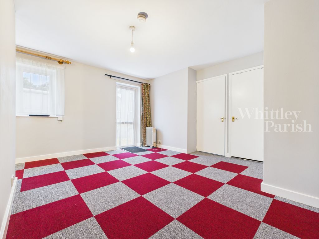 Property photo 3 of 14 Cam04332G0-Pr0576-Still011