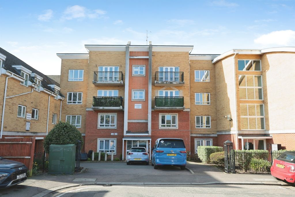 Property photo 2 of 13