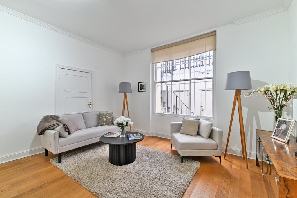 Property photo 2 of 22 Reception Room