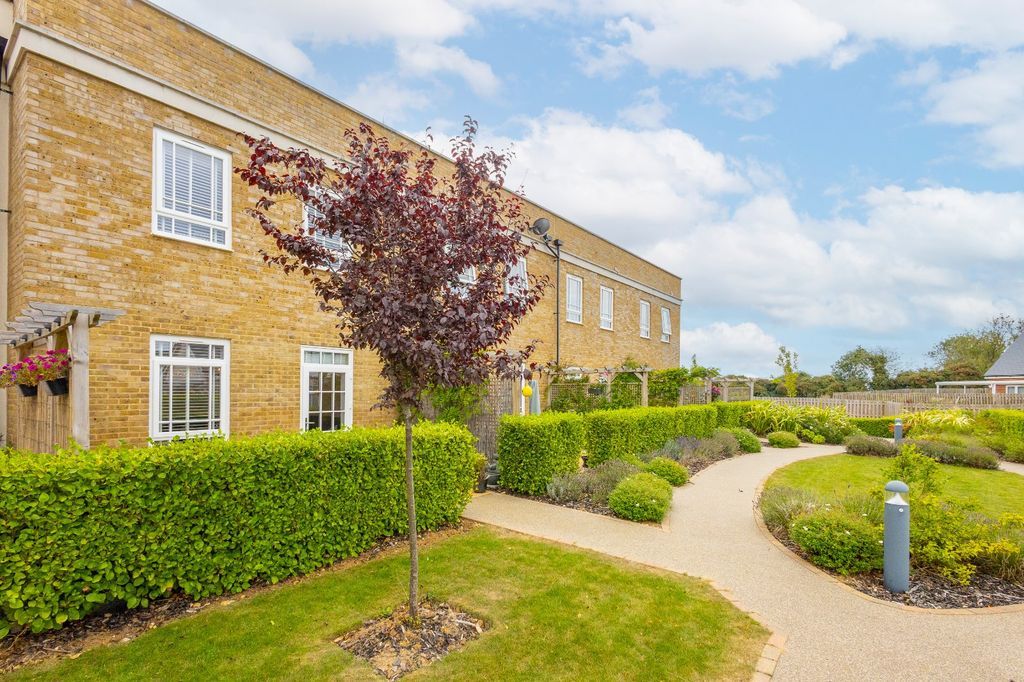 Property photo 1 of 18 Local Area