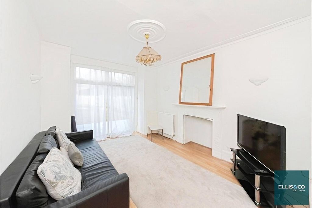 Property photo 2 of 15 Picture No. 41