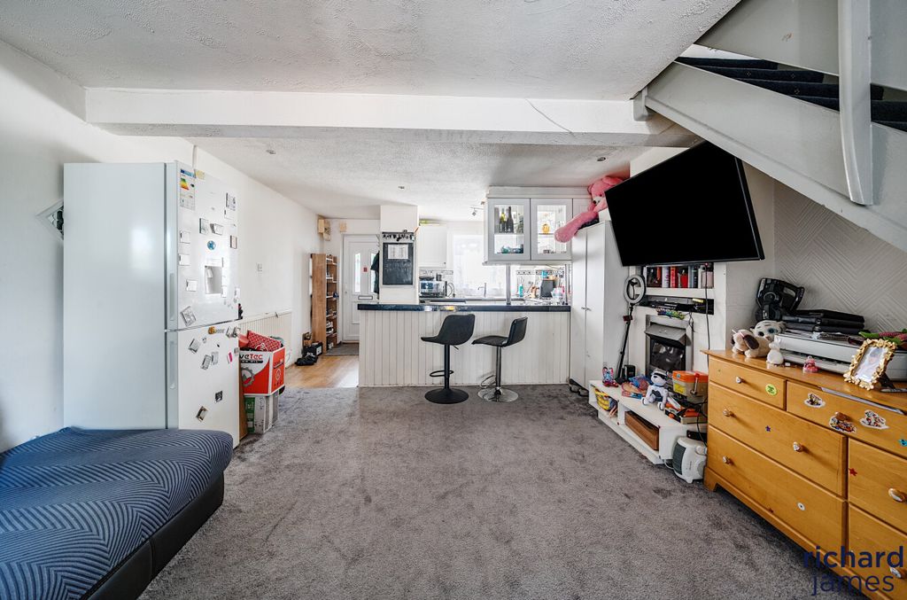 Property photo 2 of 13 08B338B1794d48A28d5B77d7A3147Fc6