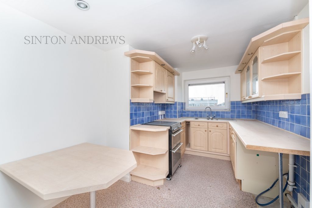 Property photo 3 of 16 Photo 2