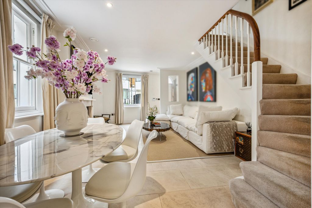 Property photo 2 of 16 Image