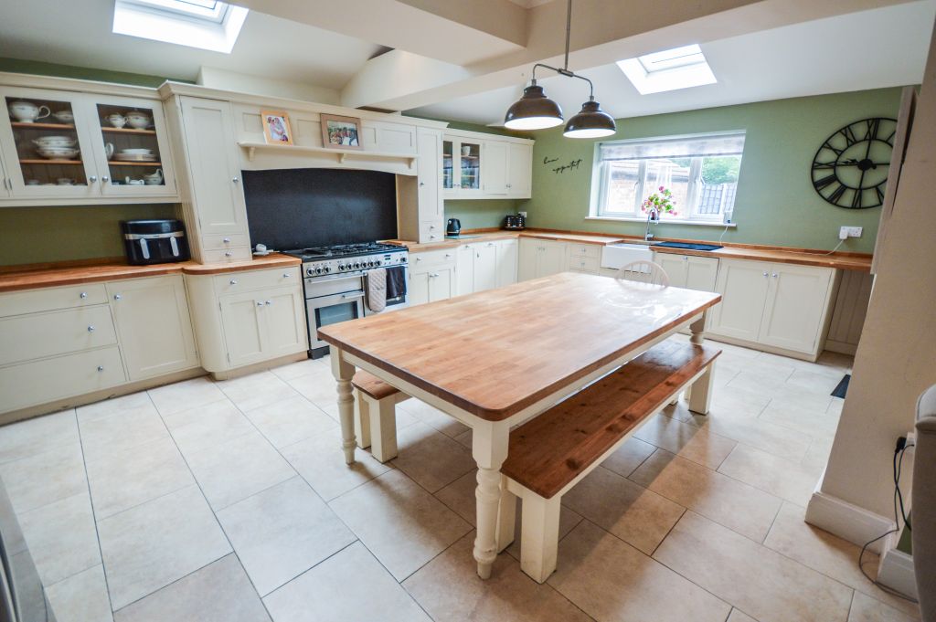 Property photo 2 of 28 Kitchen-Diner