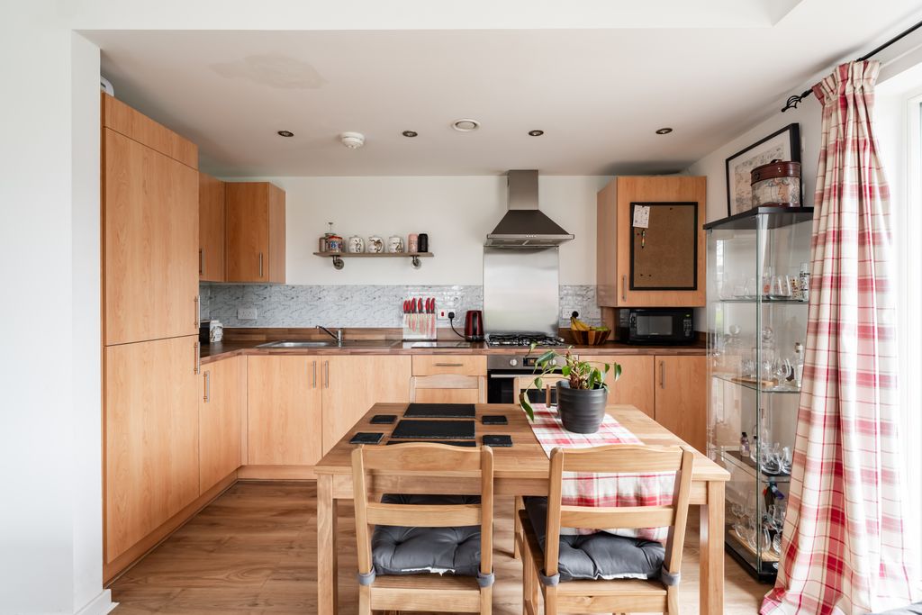 Property photo 3 of 29 Property Image 3