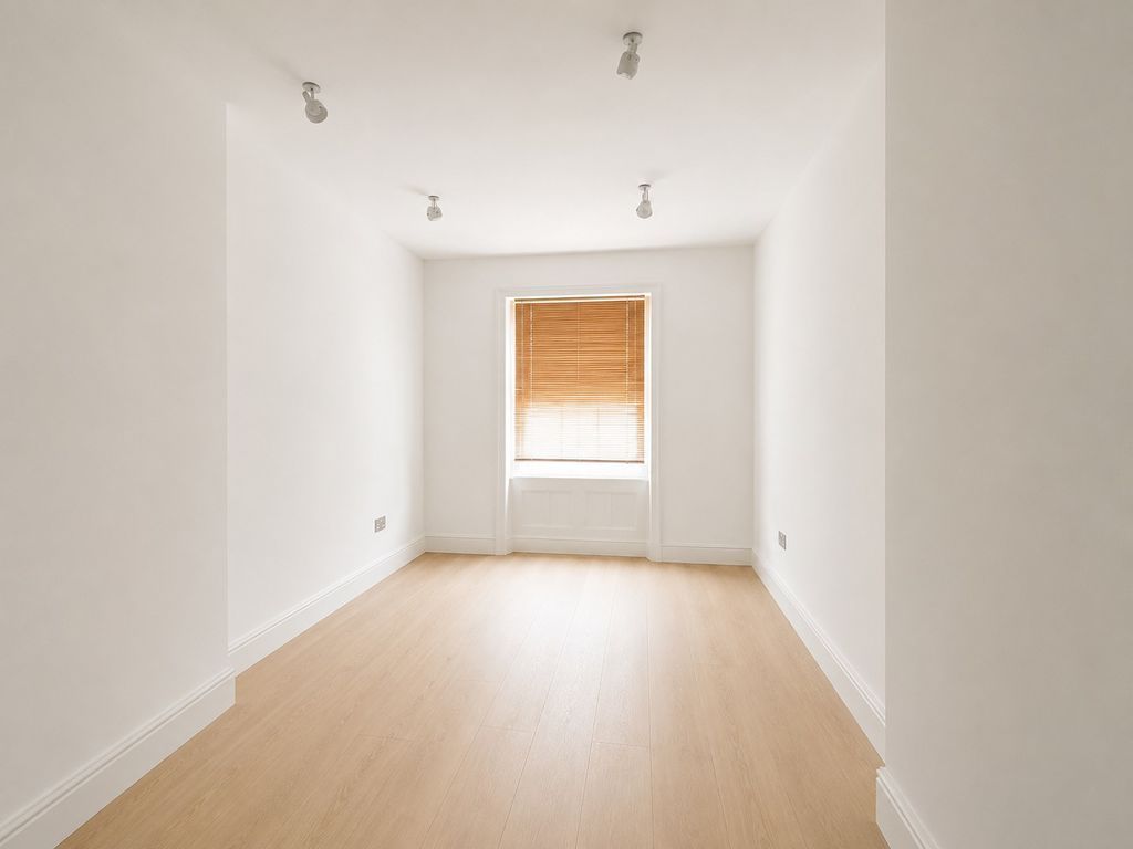 Property photo 3 of 5 Photo 6