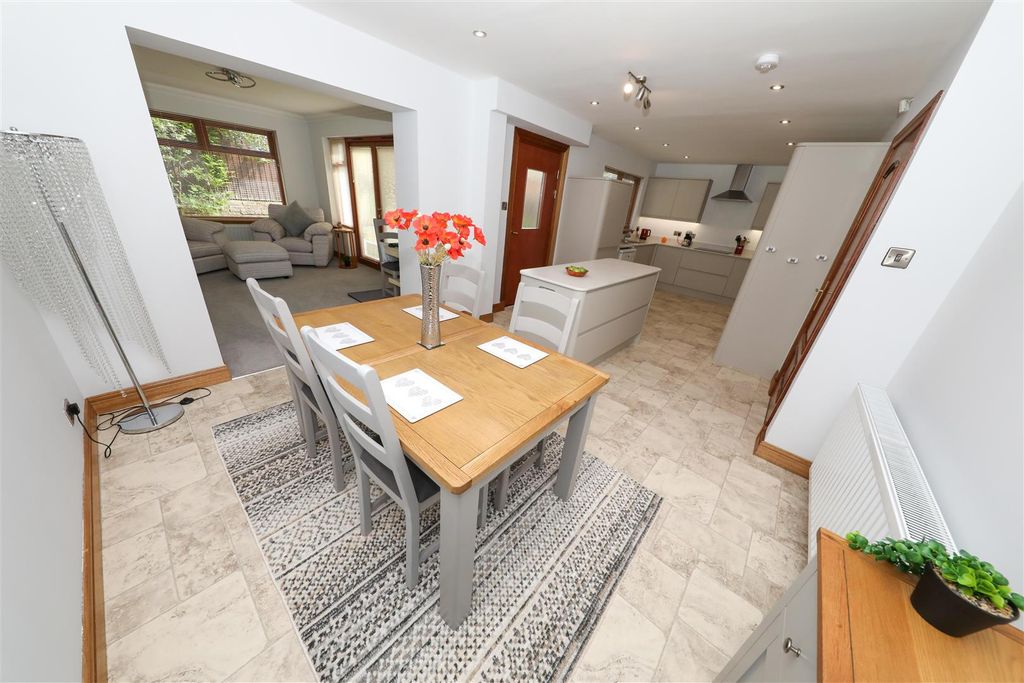 Property photo 2 of 22 B